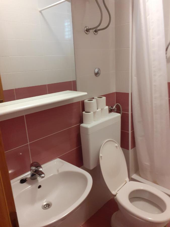 Apartments Vrisika-Family Apartment Makarska Esterno foto